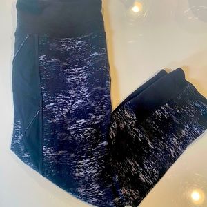 Athleta Grey/white Space Dye size Sm